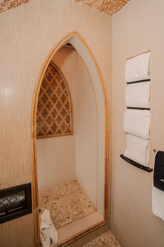 Deluxe Room, Multiple Beds, Ocean View - Photo 12