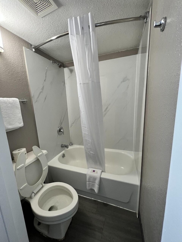 Deluxe Suite, 2 Queen Beds, Non Smoking, Refrigerator & Microwave