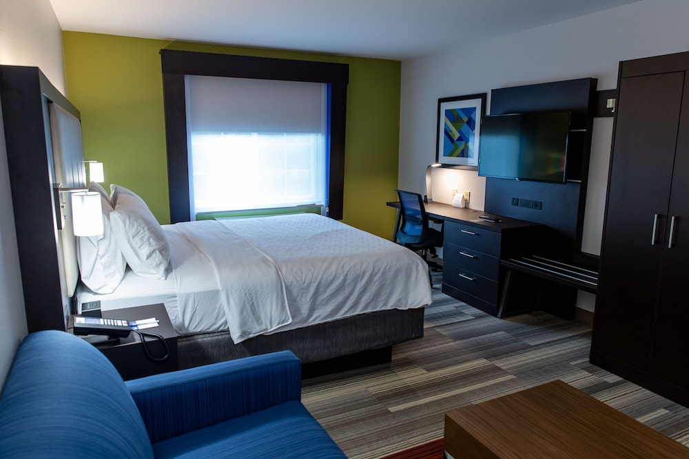 Standard Room, 1 King Bed, Accessible (Communications) - Photo 7