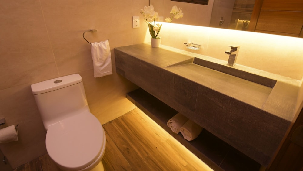 Suite, Lagoon View - Photo 7