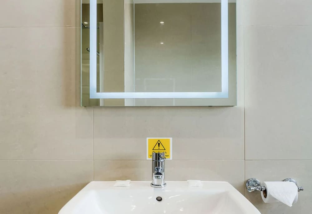 Superior Double Room, Ensuite, Sea View (with bath or shower) - Photo 15