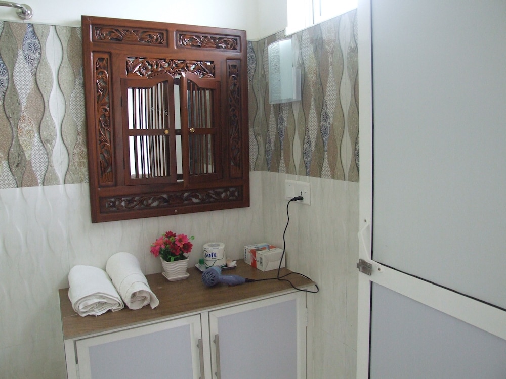 Deluxe Double Room, 2 Double Beds, River View photo 3