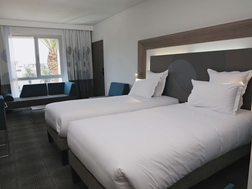Superior Twin Room, 2 Twin Beds, Sea View (Park or Sea View) photo 1