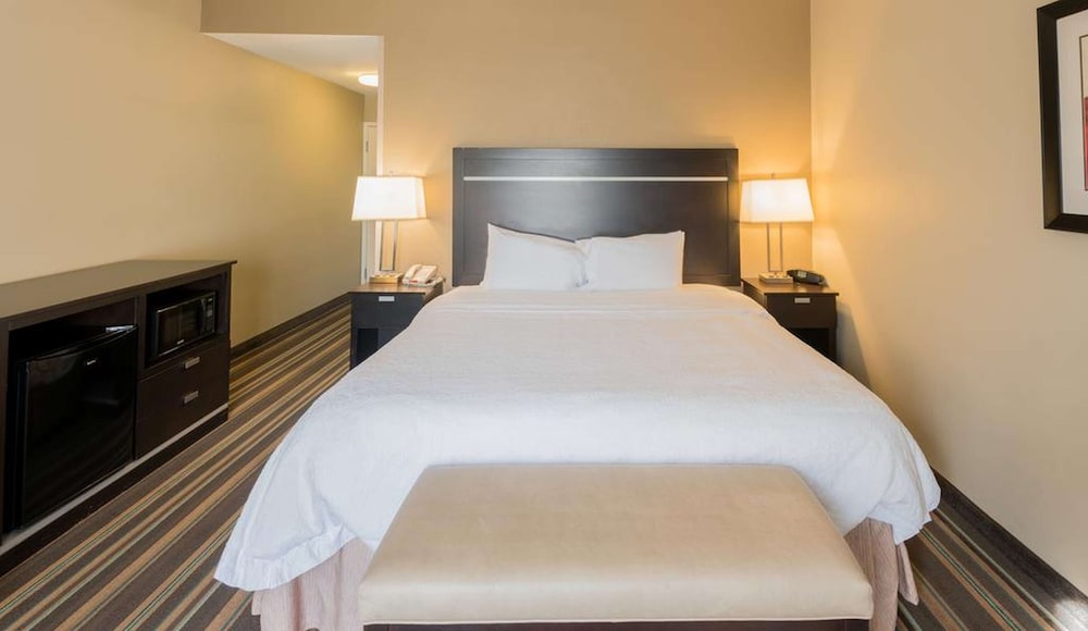 King bed - Photo 2