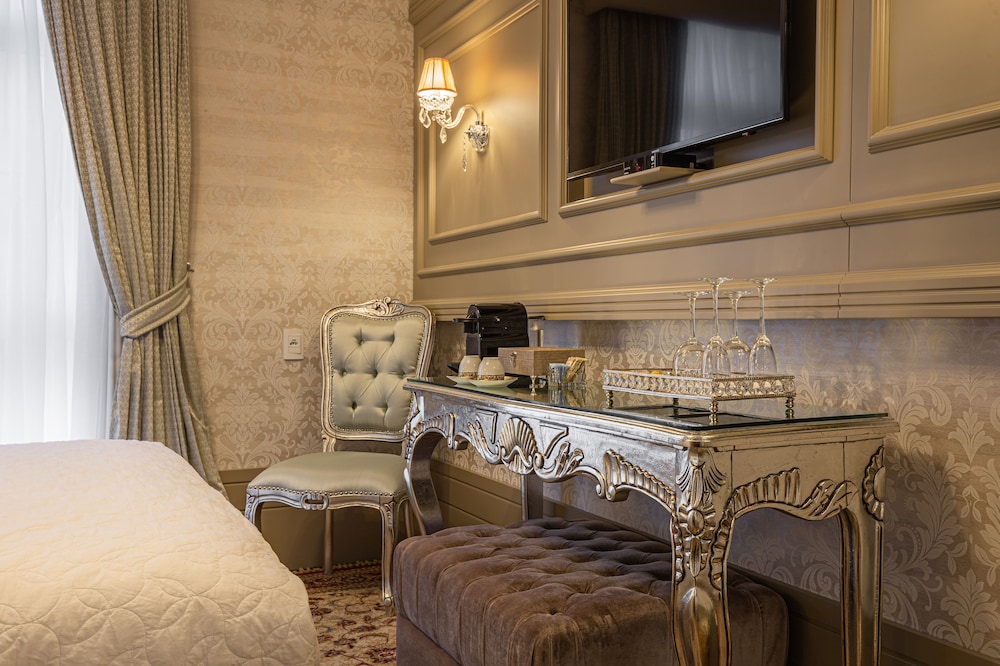 Suite Master with Spa Bath