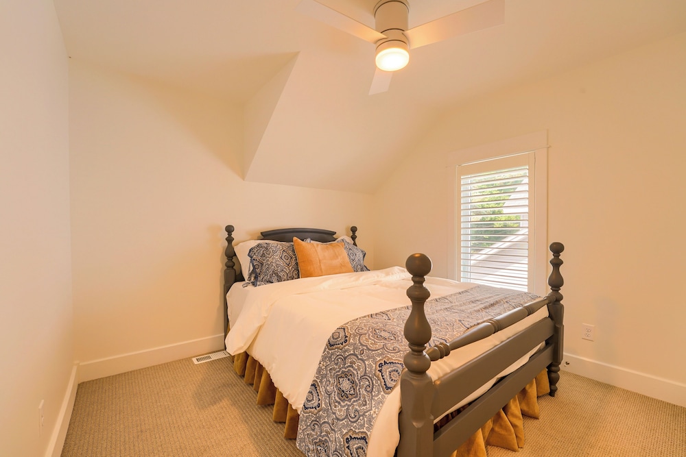House (4 Bedrooms) photo 1