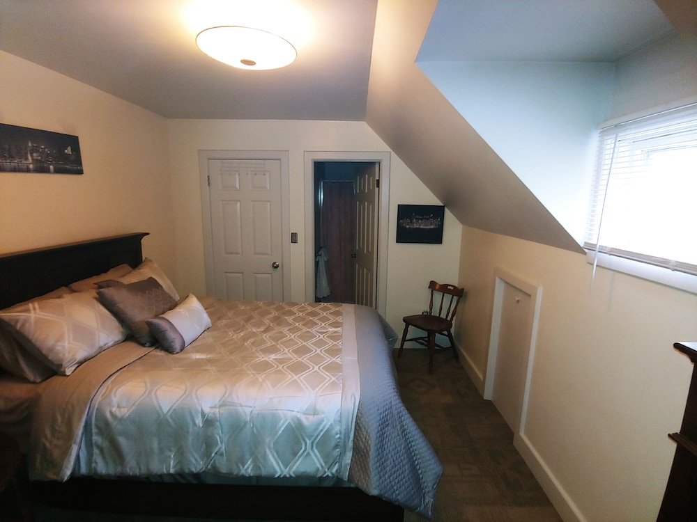 Traditional Apartment photo 1