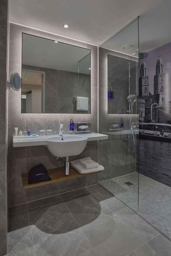 Standard Room - Photo 11