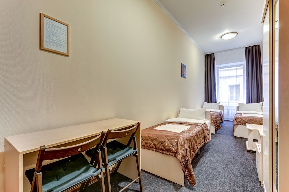 Economy Triple Room, Shared Bathroom photo 1