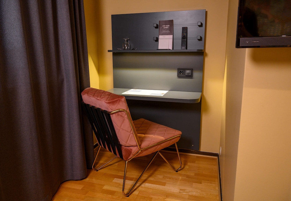 Single Room photo 2
