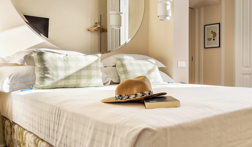 Classic Double or Twin Room - Photo 3