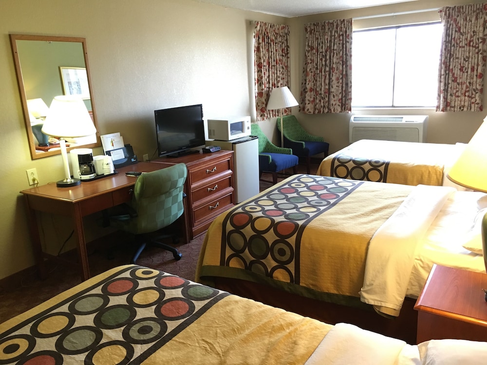 Studio Suite, Multiple Beds, Non Smoking - Photo 7