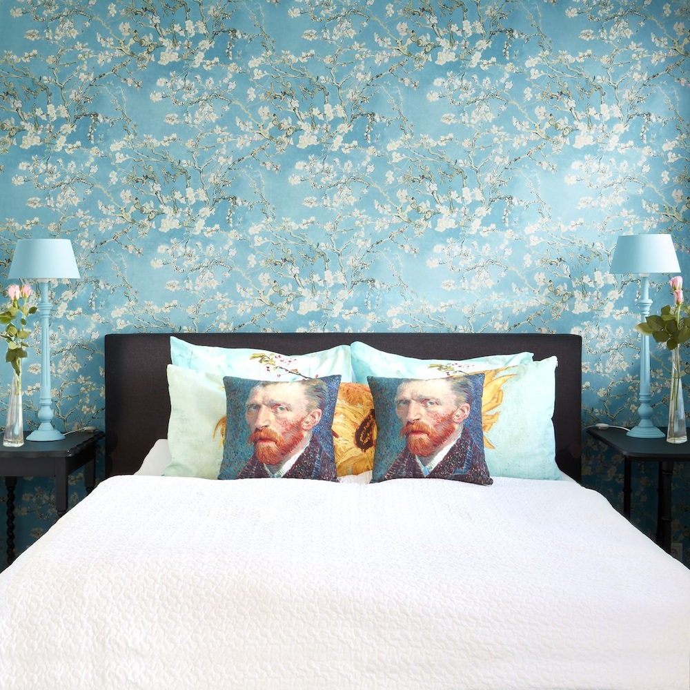 Comfort Double Room (Van Gogh) photo 1