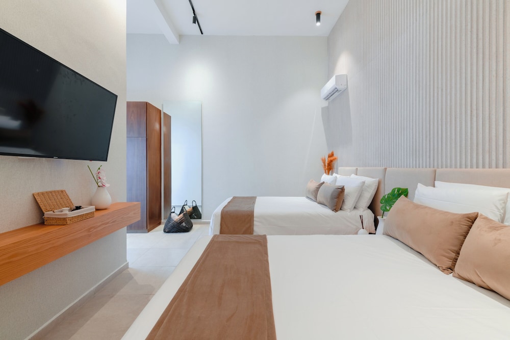 Superior Double Room, 2 Double Beds, Balcony