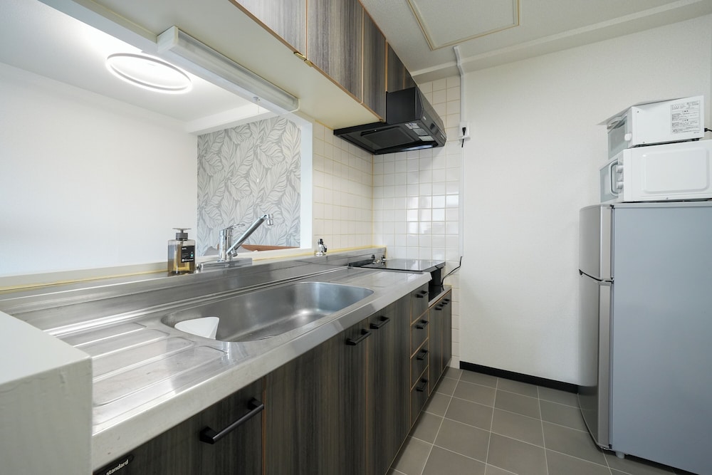 Deluxe Suite - Photo 9