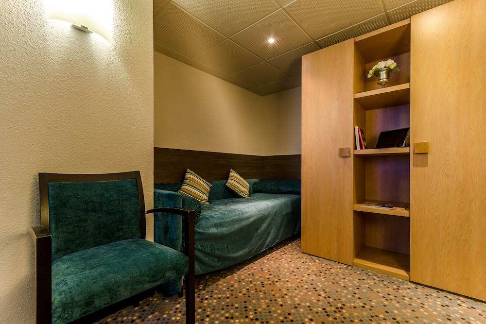 Triple Room - Photo 10