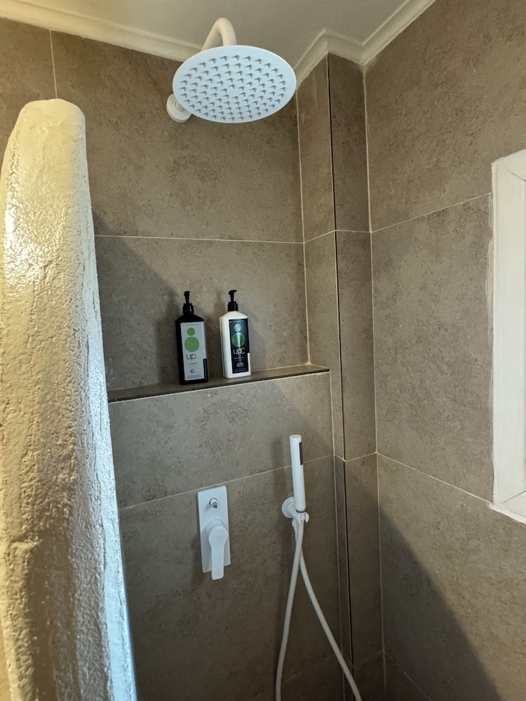 Premium Room, Outdoor Jacuzzi, Sea View - Photo 9