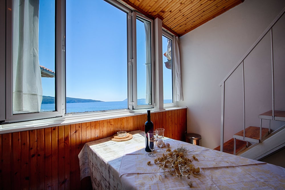 Triple Room, Ensuite photo 3