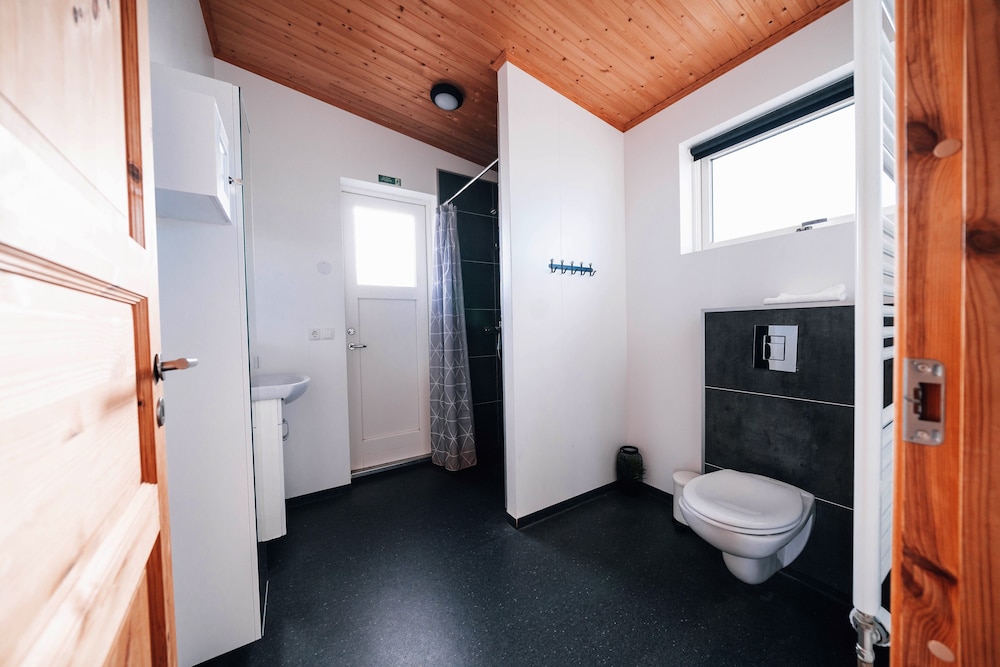 Cabin, 2 Bedrooms photo 2