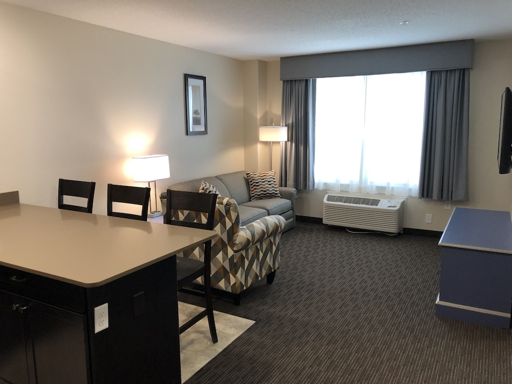 King One-Bedroom Suite