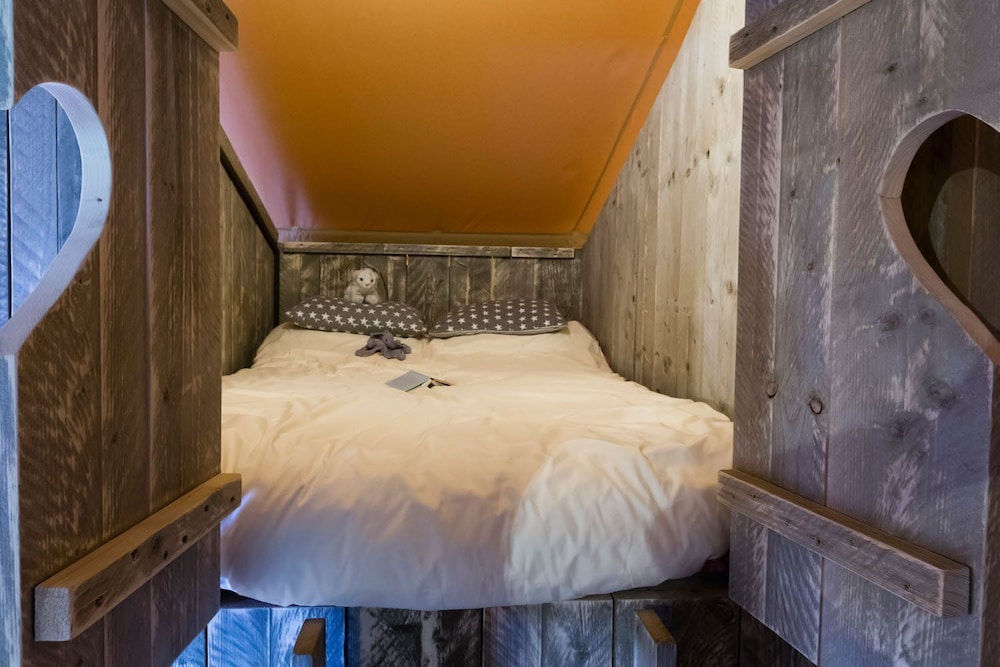 Deluxe Chalet, 3 Bedrooms photo 2