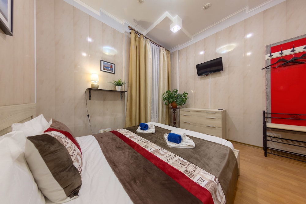 Economy Double Or Twin Room, Shared Bathroom
