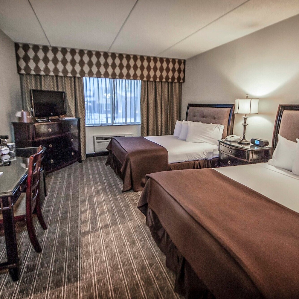 Deluxe Room, 2 Queen Beds - Photo 2
