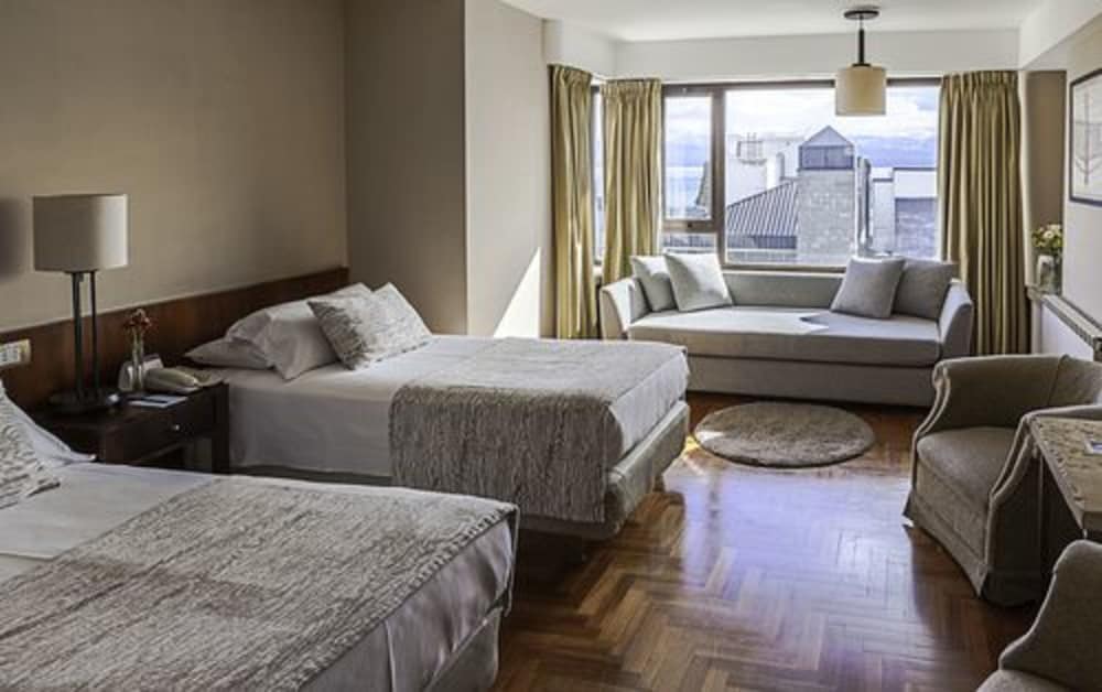 Room, 2 Twin Beds (Pool Access) photo 2