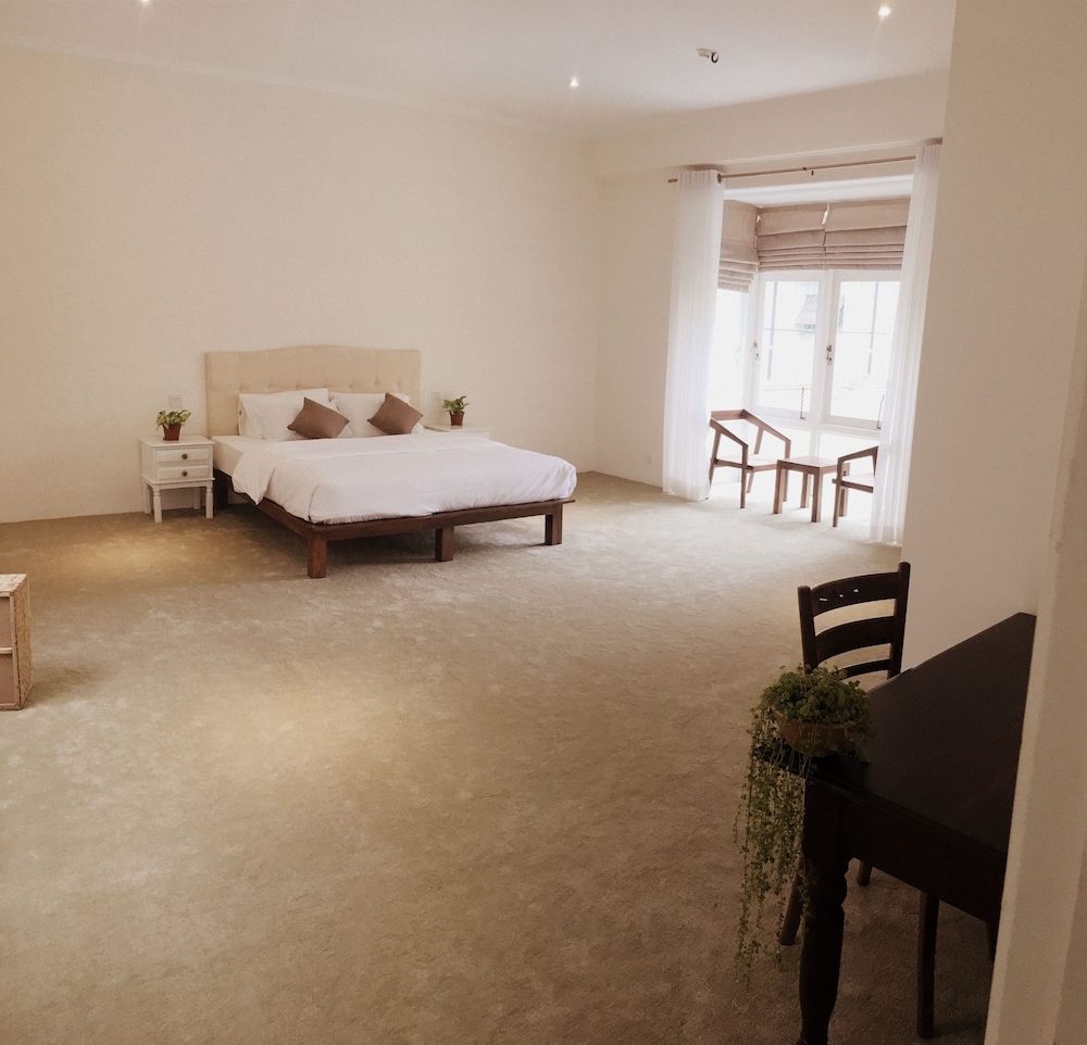 Quarto Duplo Premium, à beira da piscina