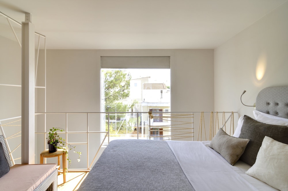 Loft Suite - Photo 13