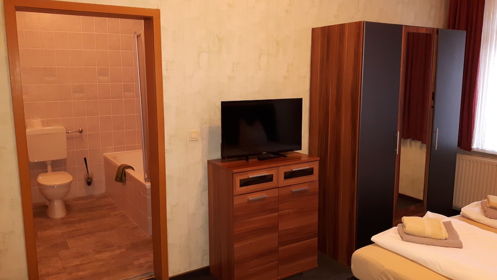 Standard Double Room - Photo 1