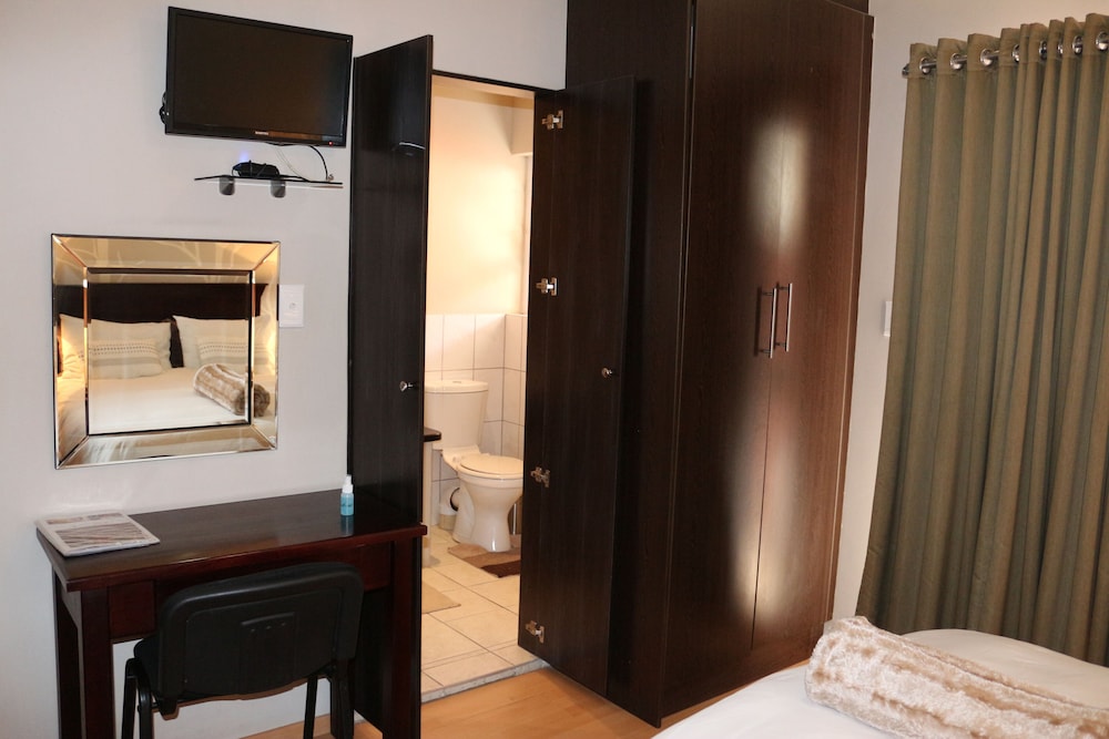 Luxury Double Room, Ensuite photo 2