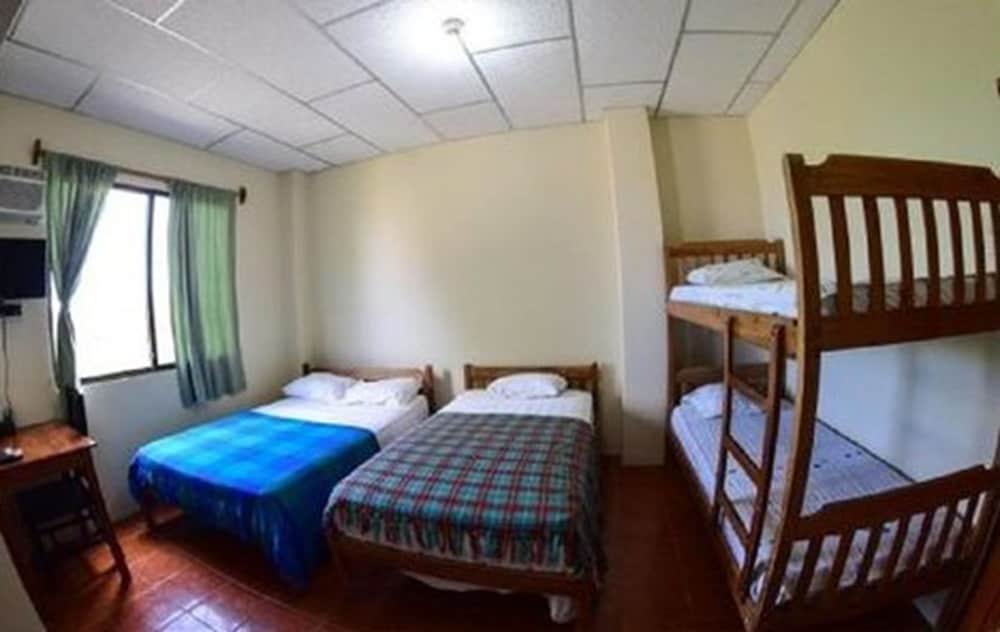 Family Room, Multiple Beds, Non Smoking, Beach View photo 3