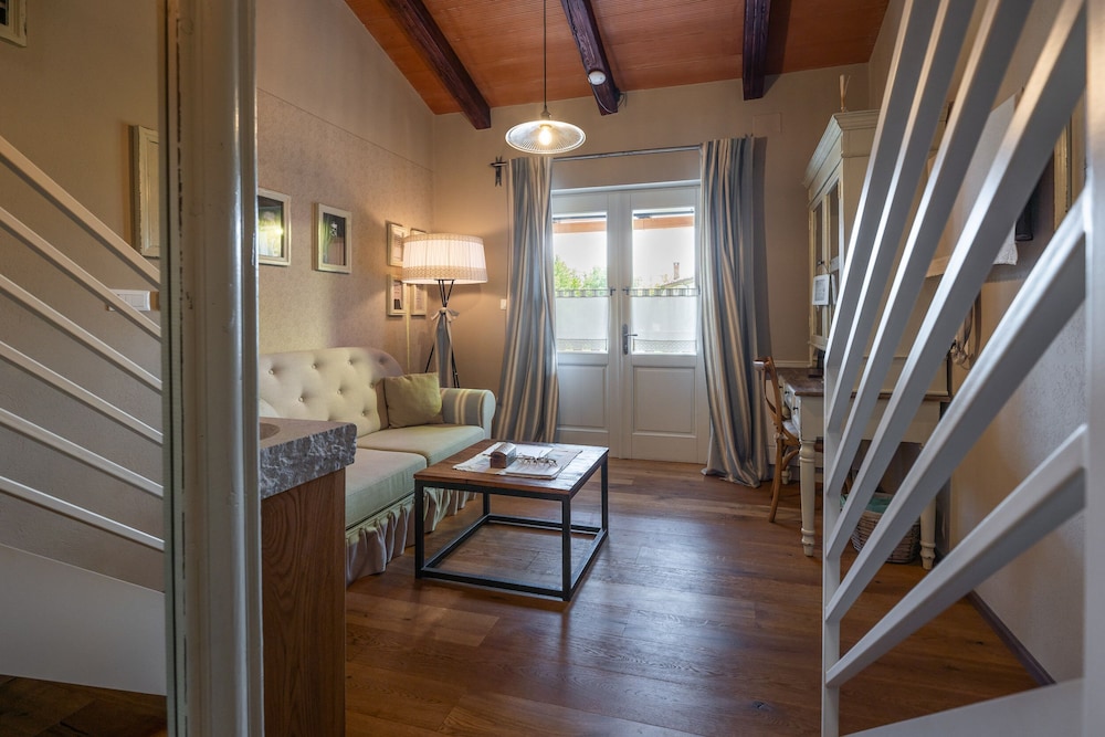 Superior Studio Suite photo 2