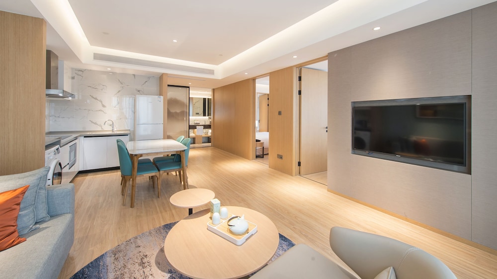 Deluxe Suite, 2 Bedrooms thumbnail 6