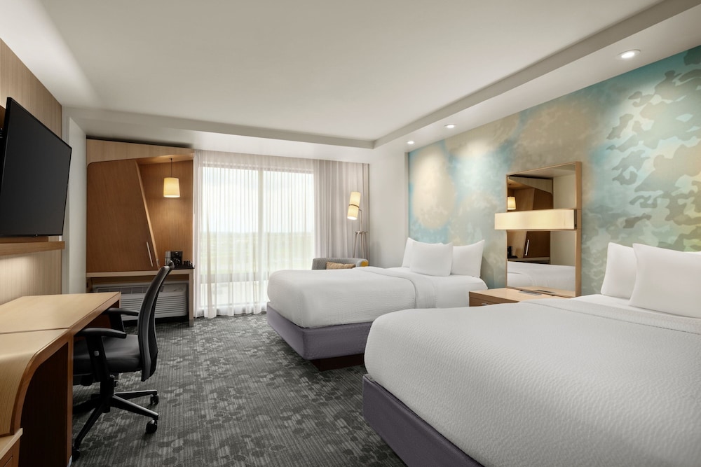 Room, 2 Queen Beds photo 1