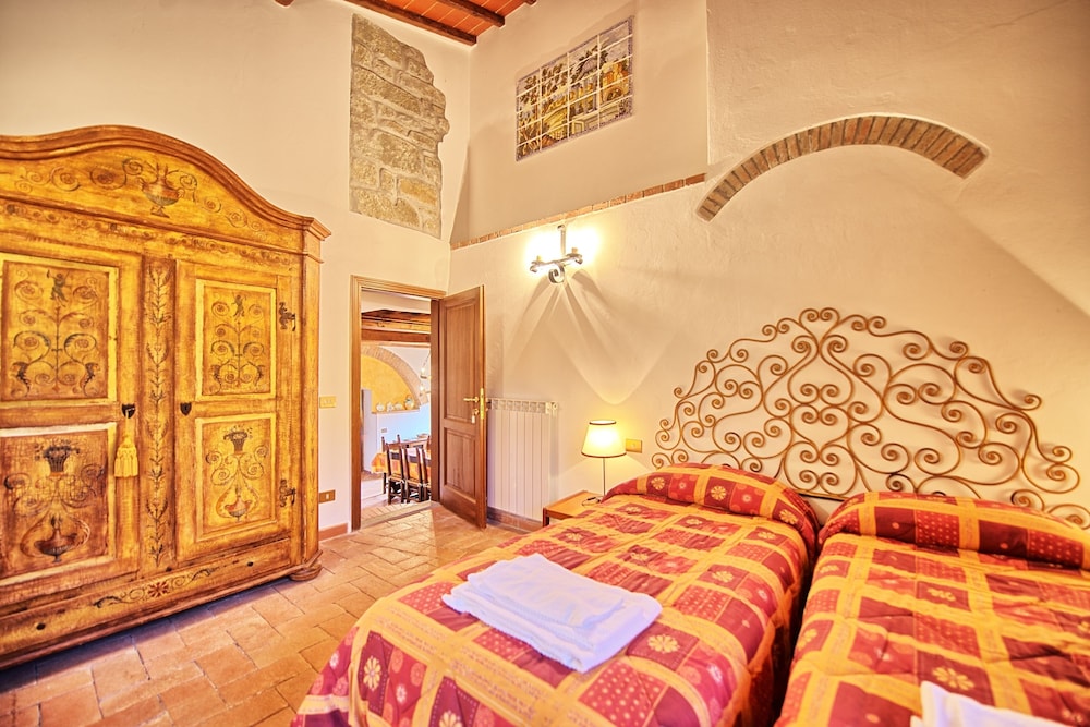 Panoramic Apartment, 4 Bedrooms (Montescalari 9) photo 2