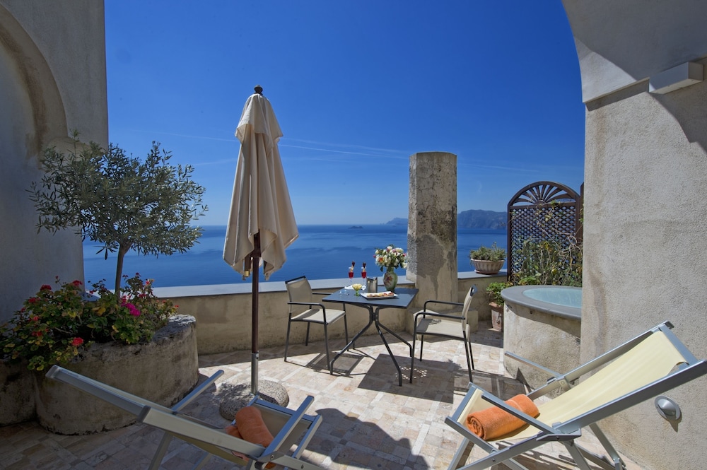 Suite, Multiple Beds, Terrace, Sea View photo 3