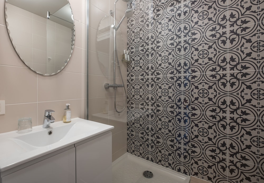 Superior Double or Twin Room - Photo 6