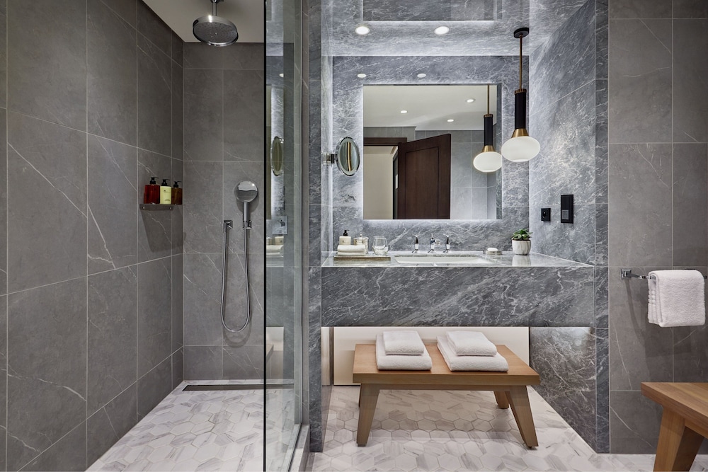 Parisian Junior Suite