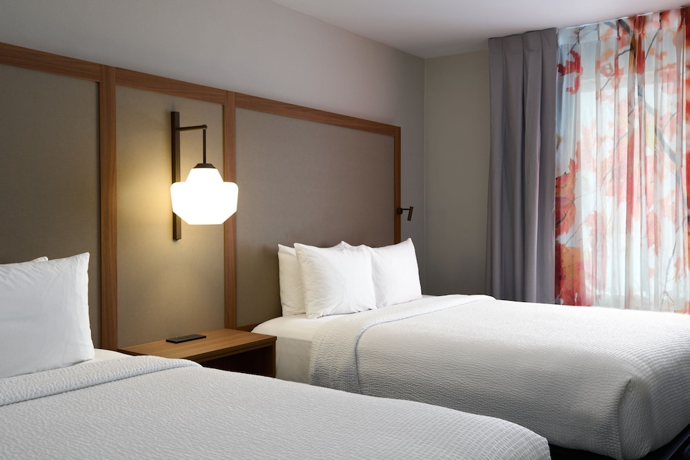 Room, 2 Queen Beds - Photo 1