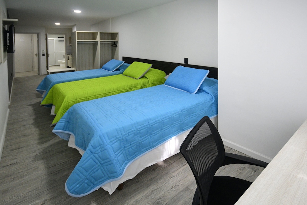 Business Triple Room (3 pax)