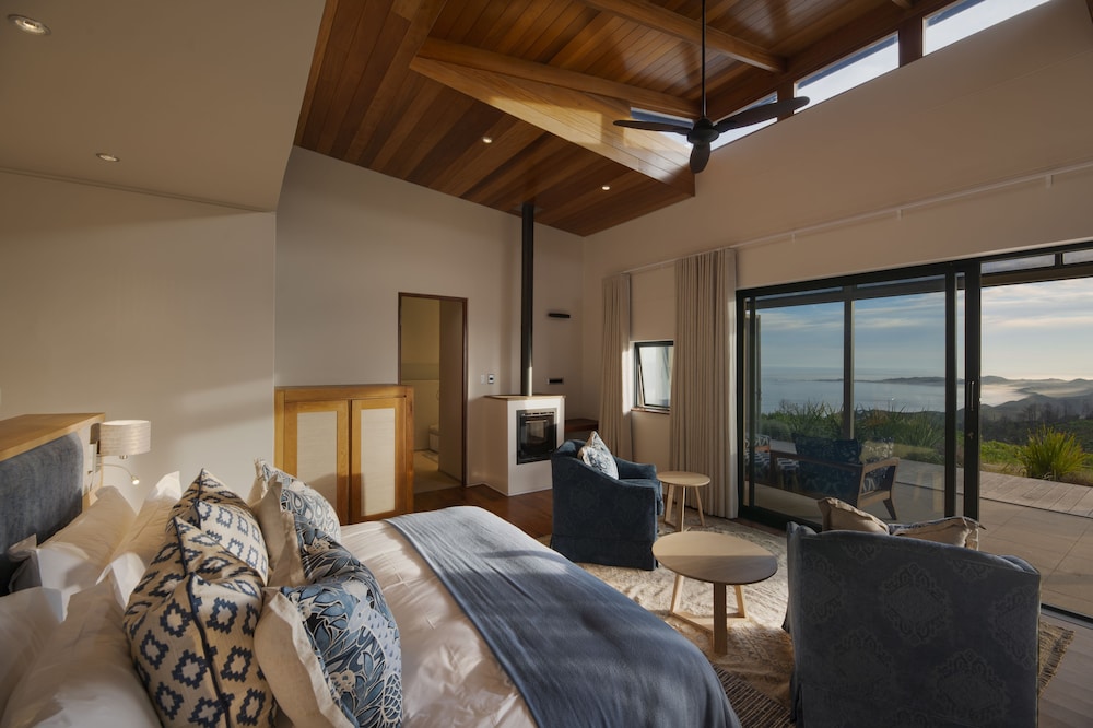 Honeymoon Room