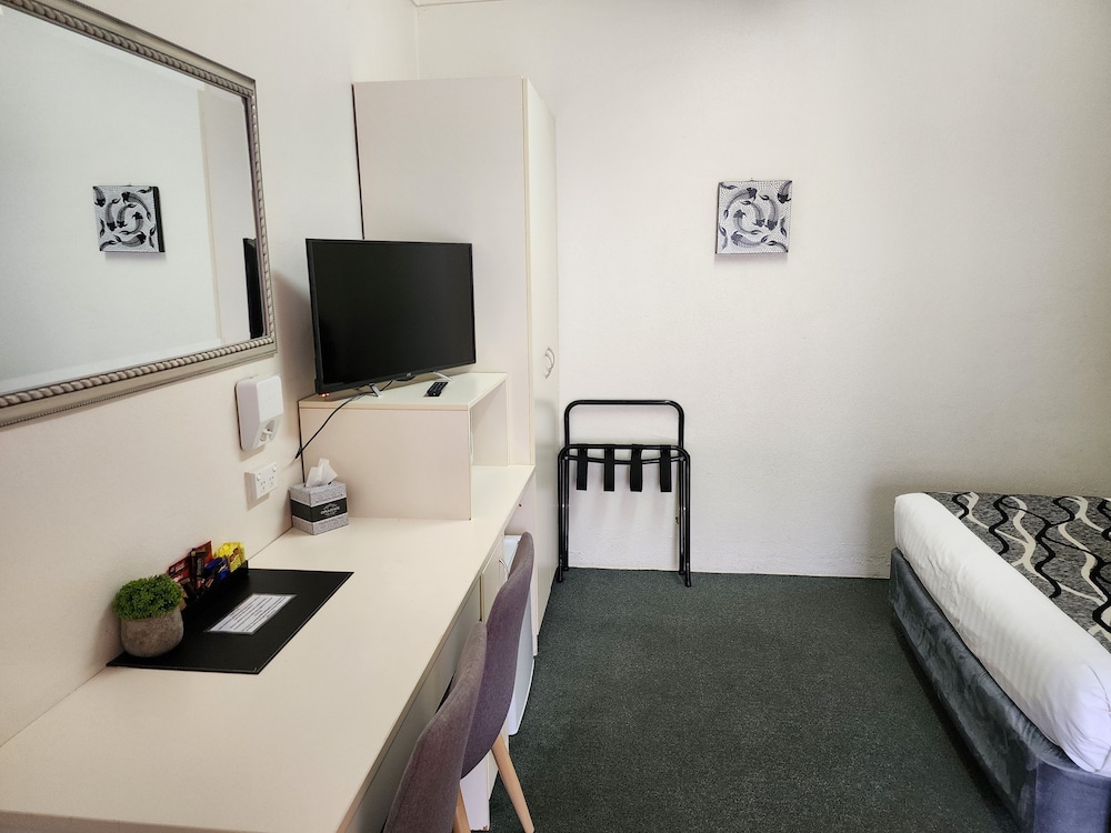 Standard Double or Twin Room photo 3