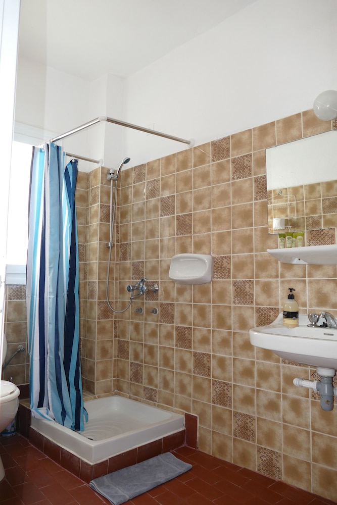 Double Room, Balcony, Partial Sea View photo 3