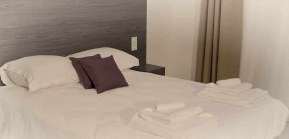 Classic Double Room - Photo 7