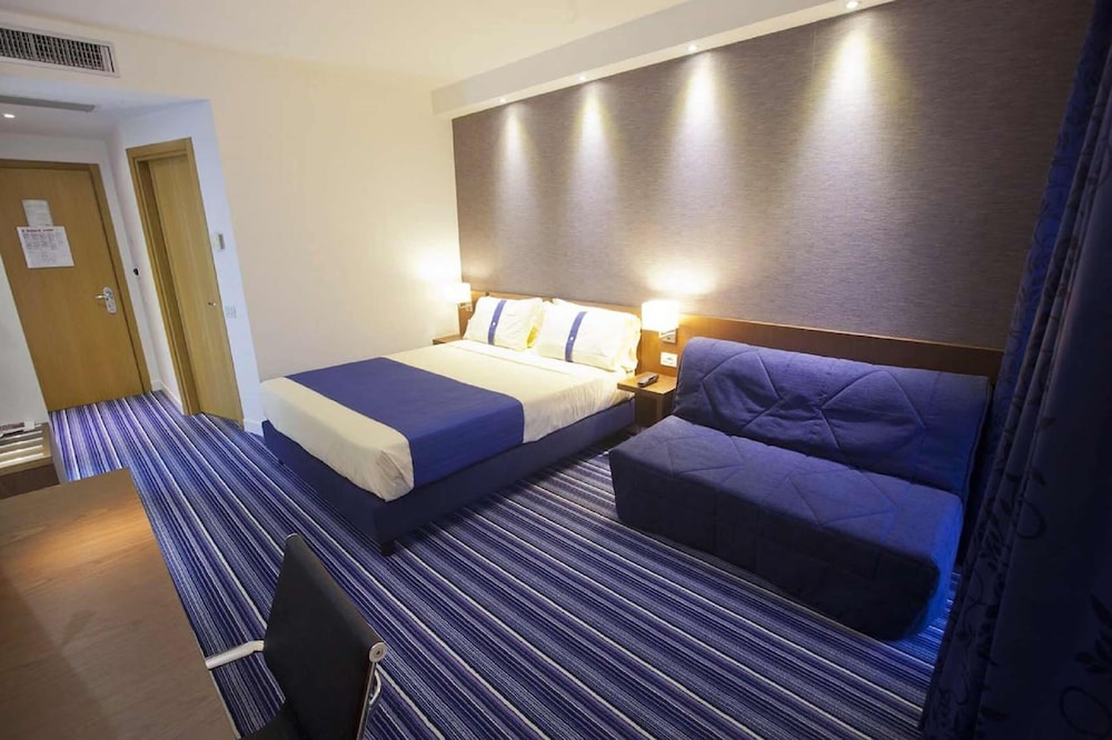 Triple Room photo 2