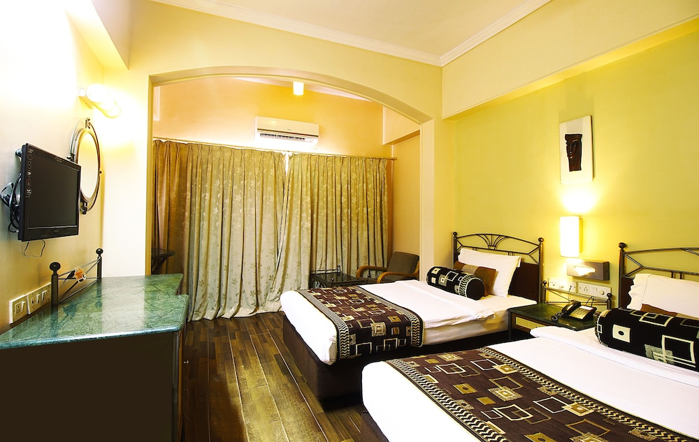 Deluxe Twin Room, Non Smoking - Photo 1