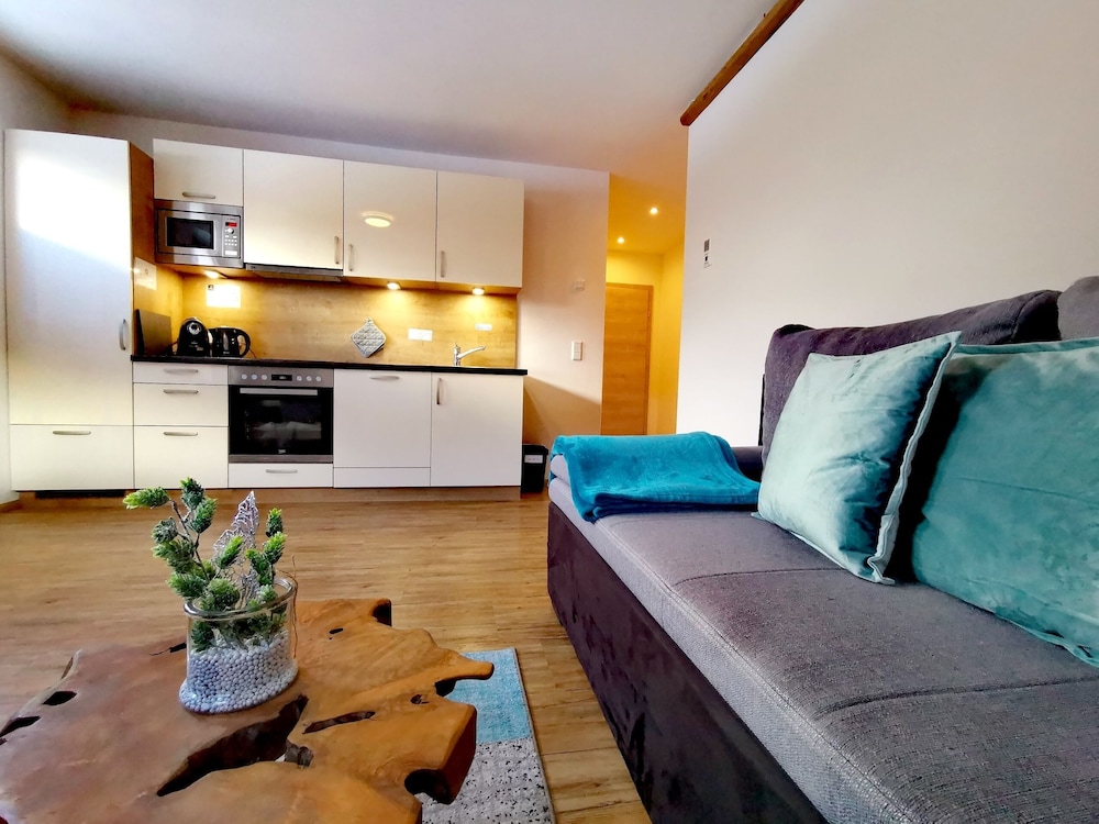 Comfort Apartment, Garden View, Mountainside (Gaisberg)