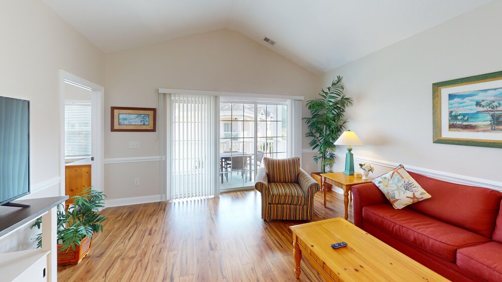 Condo, 2 Bedrooms